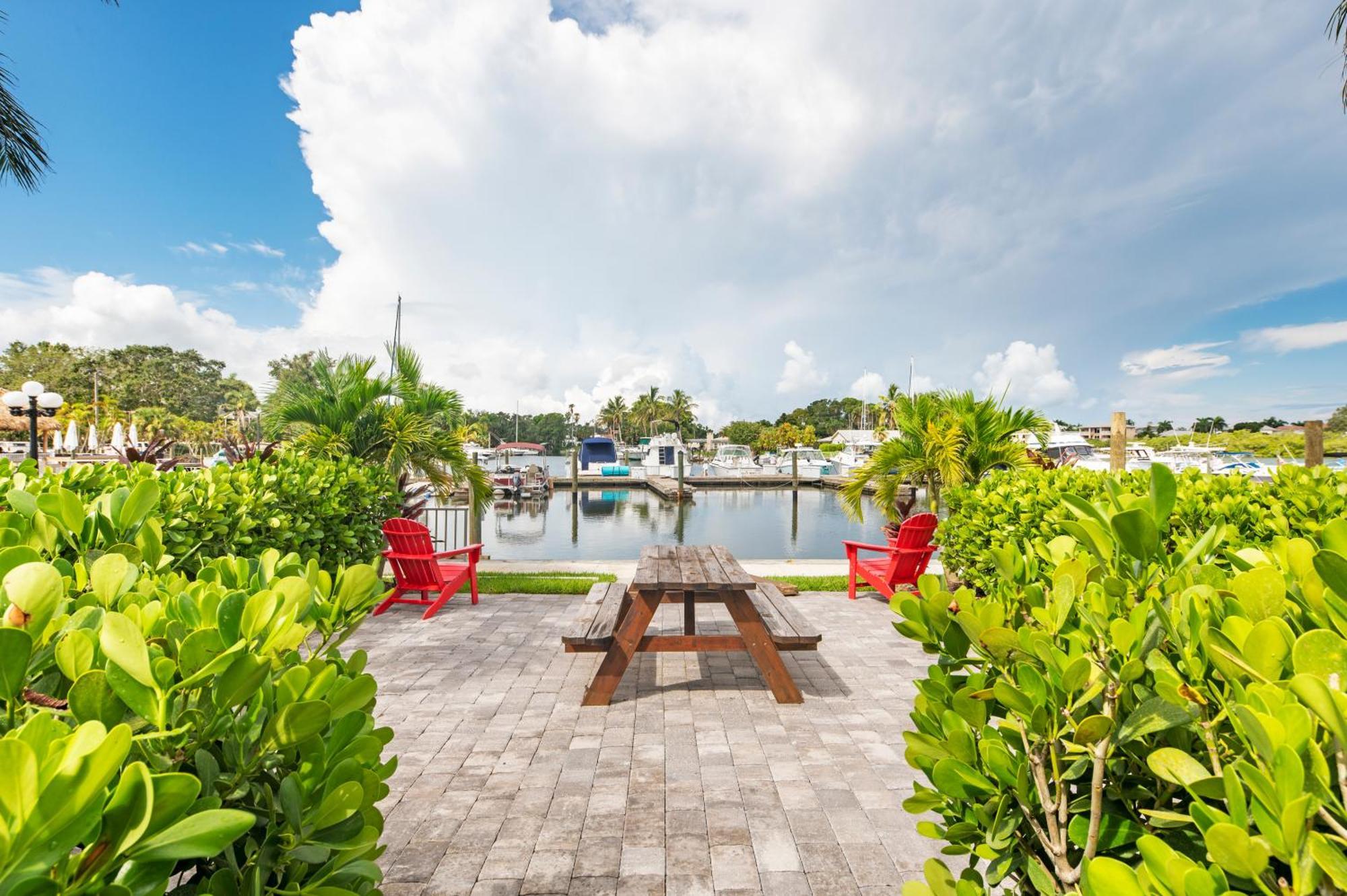 Bay Breeze Aparthotel South Bradenton Εξωτερικό φωτογραφία