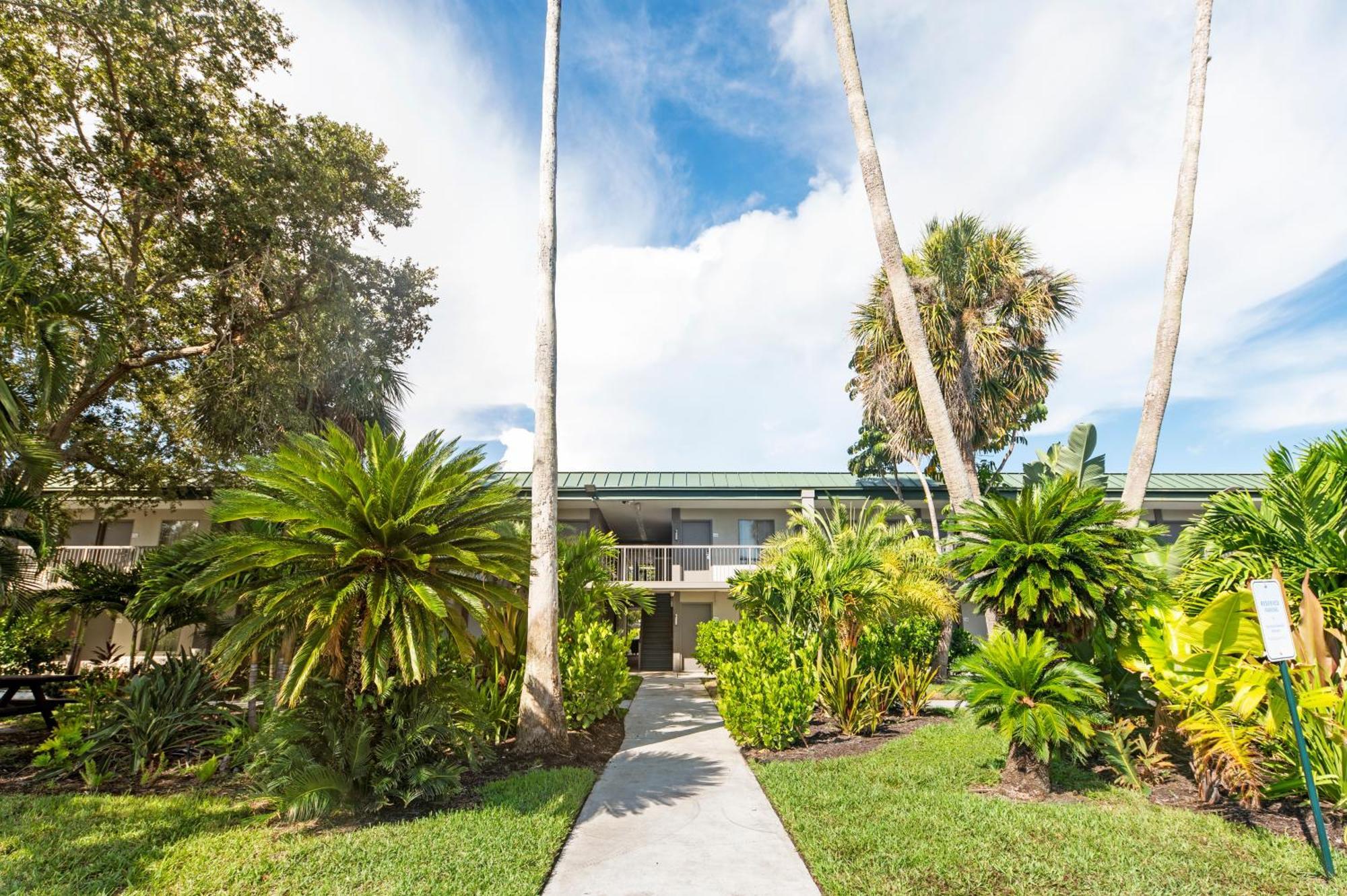 Bay Breeze Aparthotel South Bradenton Εξωτερικό φωτογραφία