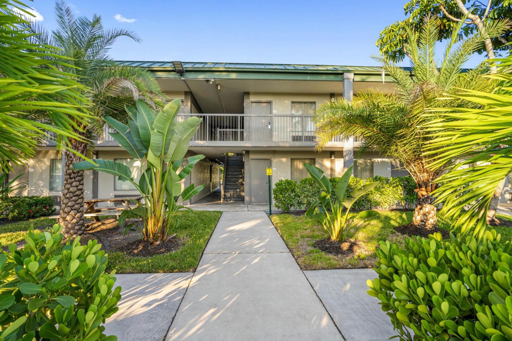 Bay Breeze Aparthotel South Bradenton Εξωτερικό φωτογραφία
